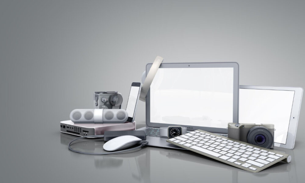 Optimisez votre bureau avec ces produits informatiques essentiels